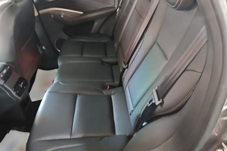Used Wey VV6 2018 2.0T Two-Wheel-Drive Ultra-Luxury Version China V Standard Left Rear Seat