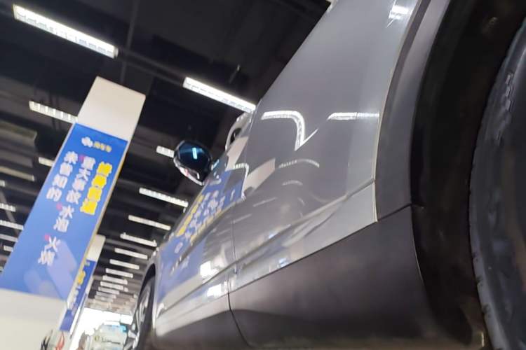 Used Wey VV6 2018 2.0T Two-Wheel-Drive Ultra-Luxury Version China V Standard Left Side Sill