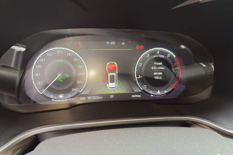 Used Wey VV6 2018 2.0T Two-Wheel-Drive Ultra-Luxury Version China V Standard Odometer Close Up