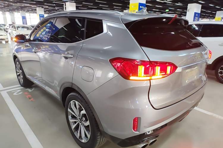 Used Wey VV6 2018 2.0T Two-Wheel-Drive Ultra-Luxury Version China V Standard Rear Left 45 Deg