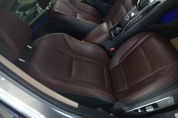 Used Wey VV6 2018 2.0T Two-Wheel-Drive Ultra-Luxury Version China V Standard Right Front Seat