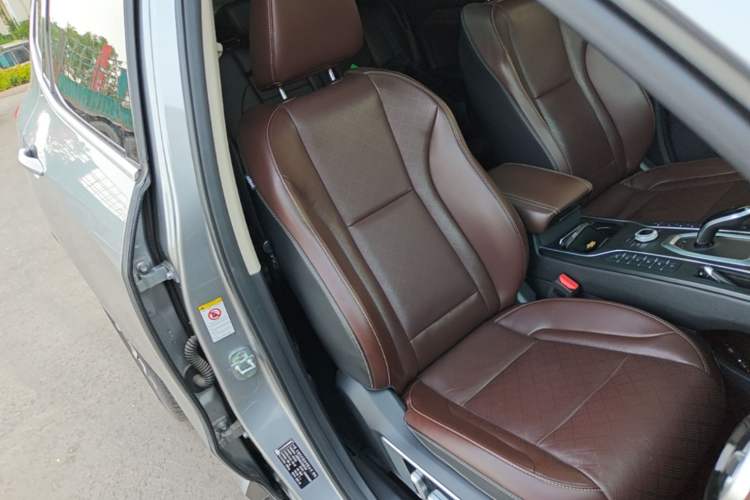 Used Wey VV6 2018 2.0T Two-Wheel Drive Flagship Version China V Standard Right Front Seat