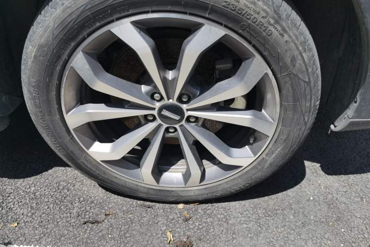 Used Wey VV6 2018 2.0T Two-Wheel Drive Flagship Version China V Standard Right Front Wheel Hub