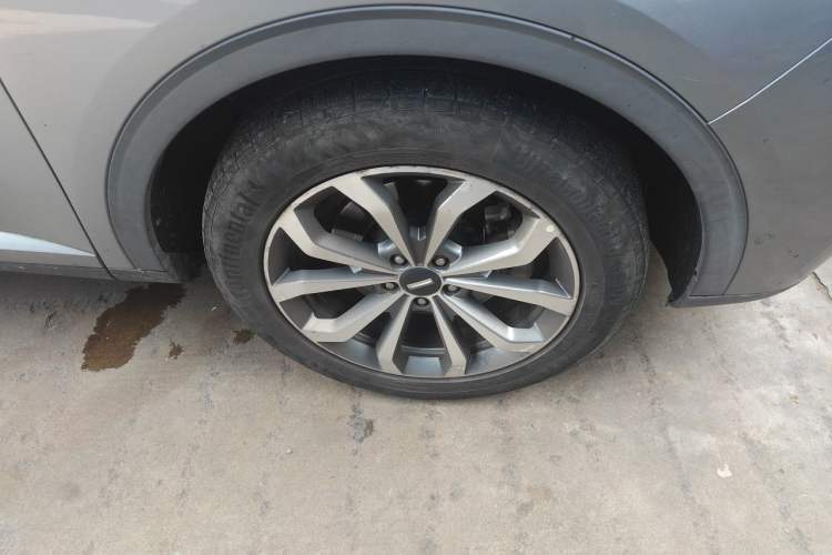 Used Wey VV6 2018 2.0T Two-Wheel Drive Flagship Version China V Standard Right Front Wheel Hub