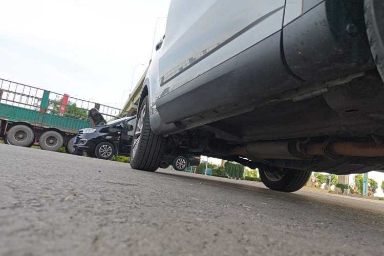 Used Wey VV6 2018 2.0T Two-Wheel Drive Flagship Version China V Standard Right Side Sill