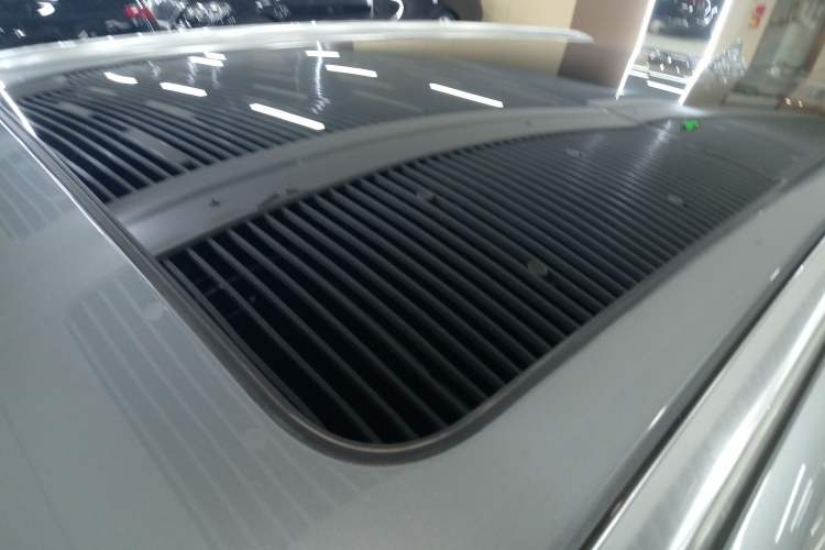 Used Wey VV6 2018 2.0T Two-Wheel-Drive Ultra-Luxury Version China V Standard Roof