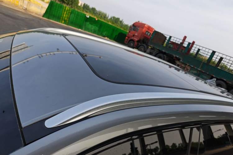 Used Wey VV6 2018 2.0T Two-Wheel Drive Flagship Version China V Standard Roof