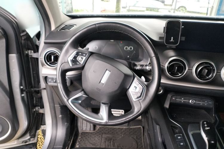 Used Wey VV6 2018 2.0T Two-Wheel Drive Flagship Version China V Standard Steering Wheel