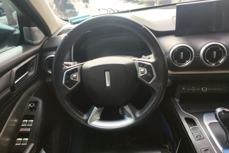 Used Wey VV6 2018 2.0T Two-Wheel-Drive Ultra-Luxury Version China V Standard Steering Wheel