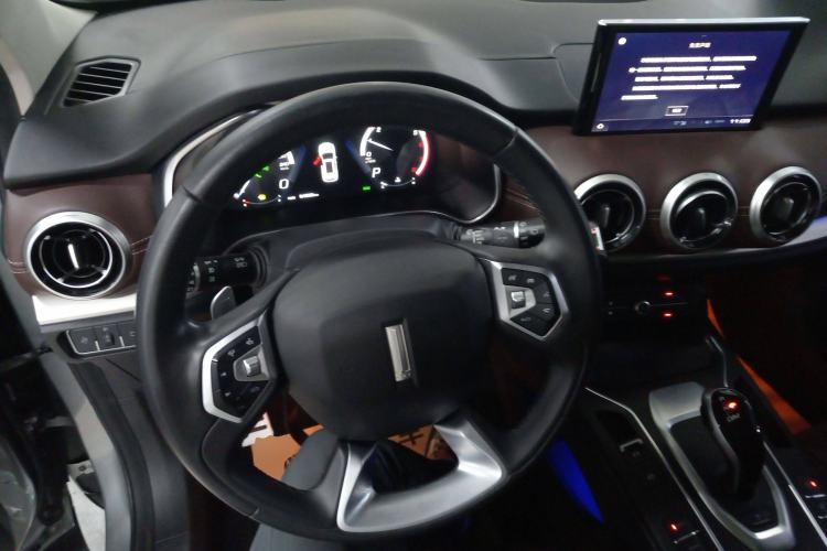 Used Wey VV6 2018 2.0T Two-Wheel-Drive Ultra-Luxury Version China V Standard Steering Wheel