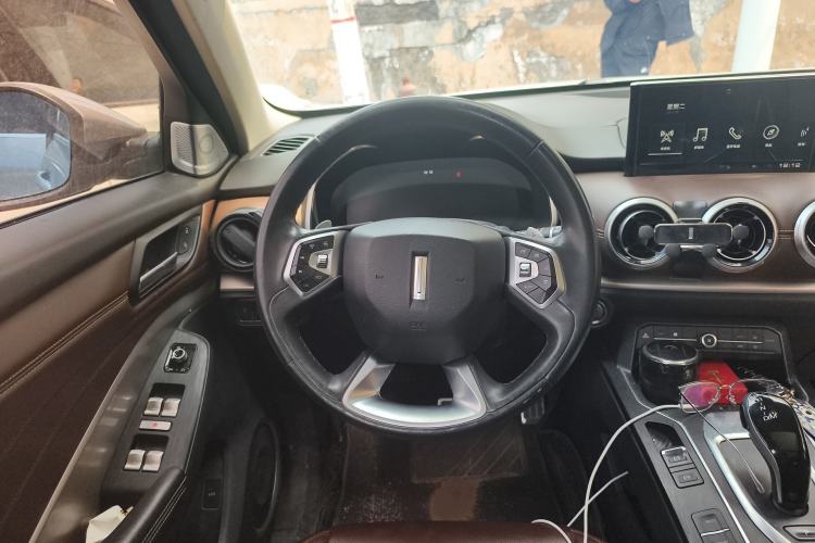 Used Wey VV6 2018 2.0T Two-Wheel-Drive Ultra-Luxury Version China V Standard Steering Wheel