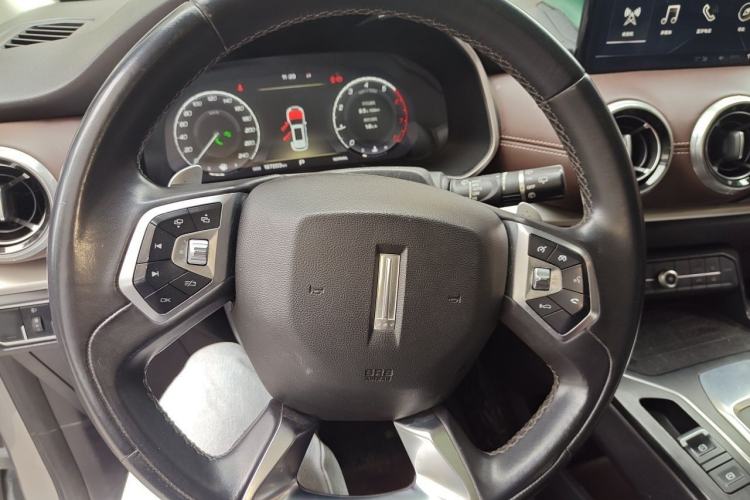 Used Wey VV6 2018 2.0T Two-Wheel-Drive Ultra-Luxury Version China V Standard Steering Wheel