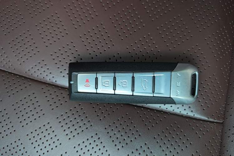 Used Wey VV6 2018 2.0T Two-Wheel Drive Flagship Version China V Standard Vehicle Key