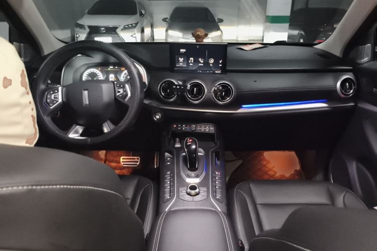 Used Wey VV6 2018 2.0T Two-Wheel-Drive Ultra-Luxury Version China V Standard Center Console