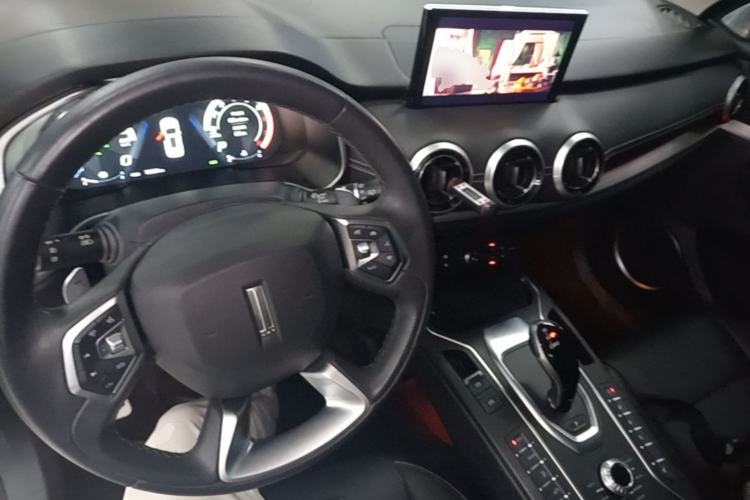 Used Wey VV6 2018 2.0T Two-Wheel-Drive Ultra-Luxury Version China V Standard Center Console
