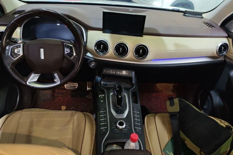 Used Wey VV6 2018 2.0T Two-Wheel-Drive Ultra-Luxury Version China V Standard Center Console