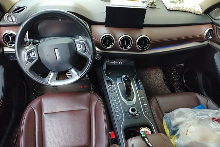 Used Wey VV6 2018 2.0T Two-Wheel-Drive Ultra-Luxury Version China V Standard Center Console