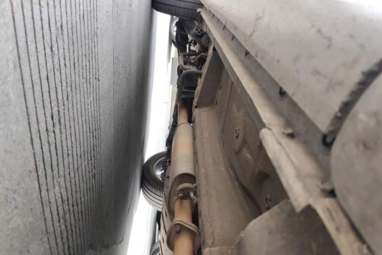 Used Wey VV6 2018 2.0T Two-Wheel Drive Flagship Version China V Standard Chassis Front Right