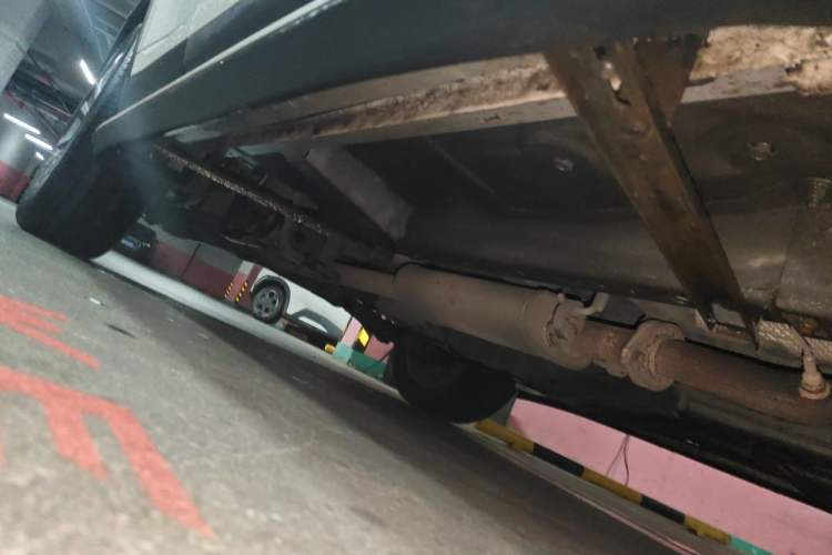 Used Wey VV6 2018 2.0T Two-Wheel Drive Luxury Version China V Standard Chassis Front Right