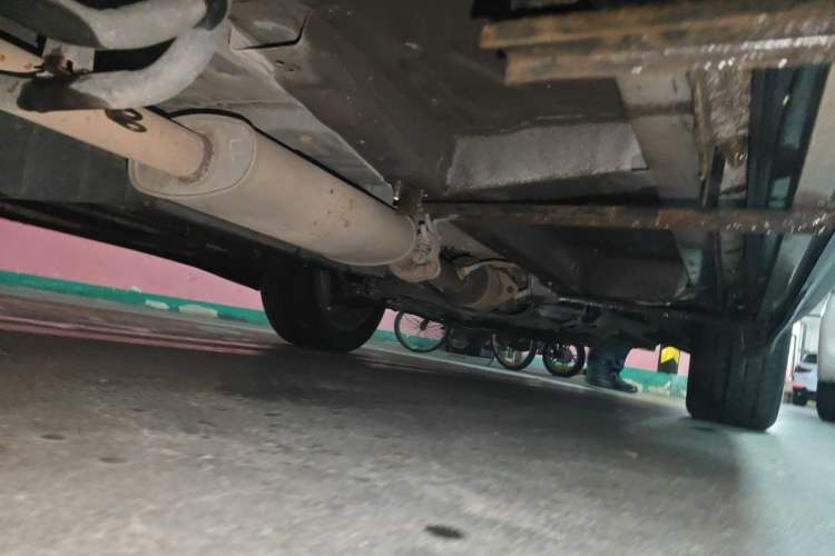 Used Wey VV6 2018 2.0T Two-Wheel Drive Luxury Version China V Standard Chassis Rear Right