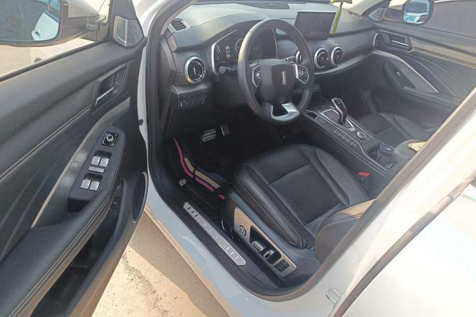 Used Wey VV6 2018 2.0T Two-Wheel Drive Flagship Version China V Standard Driver Seat