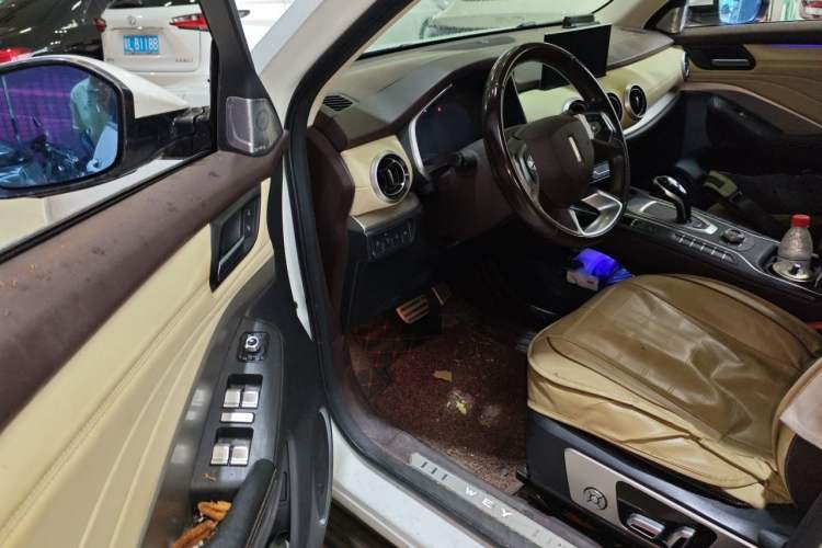 Used Wey VV6 2018 2.0T Two-Wheel-Drive Ultra-Luxury Version China V Standard Driver Seat