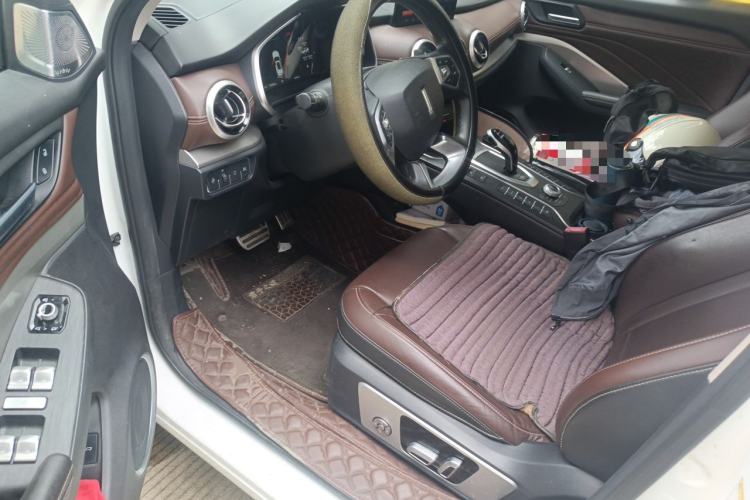 Used Wey VV6 2018 2.0T Two-Wheel-Drive Ultra-Luxury Version China V Standard Driver Seat
