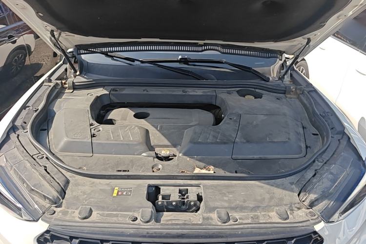 Used Wey VV6 2018 2.0T Two-Wheel Drive Flagship Version China V Standard Engine Bay