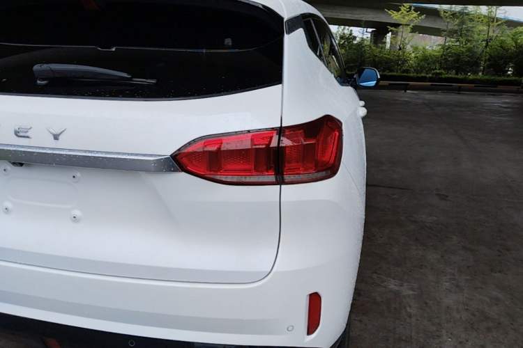 Used Wey VV6 2018 2.0T Four-Wheel Drive Flagship Version China V Standard Exterior 3