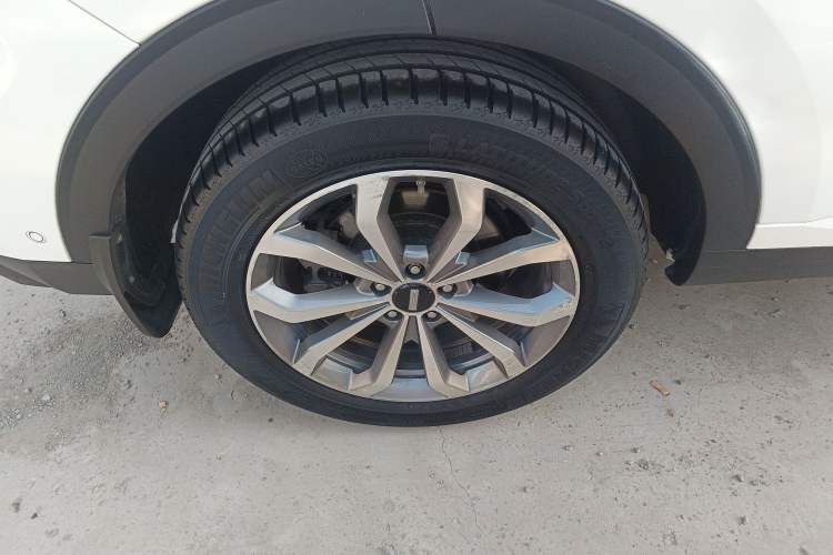 Used Wey VV6 2018 2.0T Two-Wheel Drive Flagship Version China V Standard Exterior 5