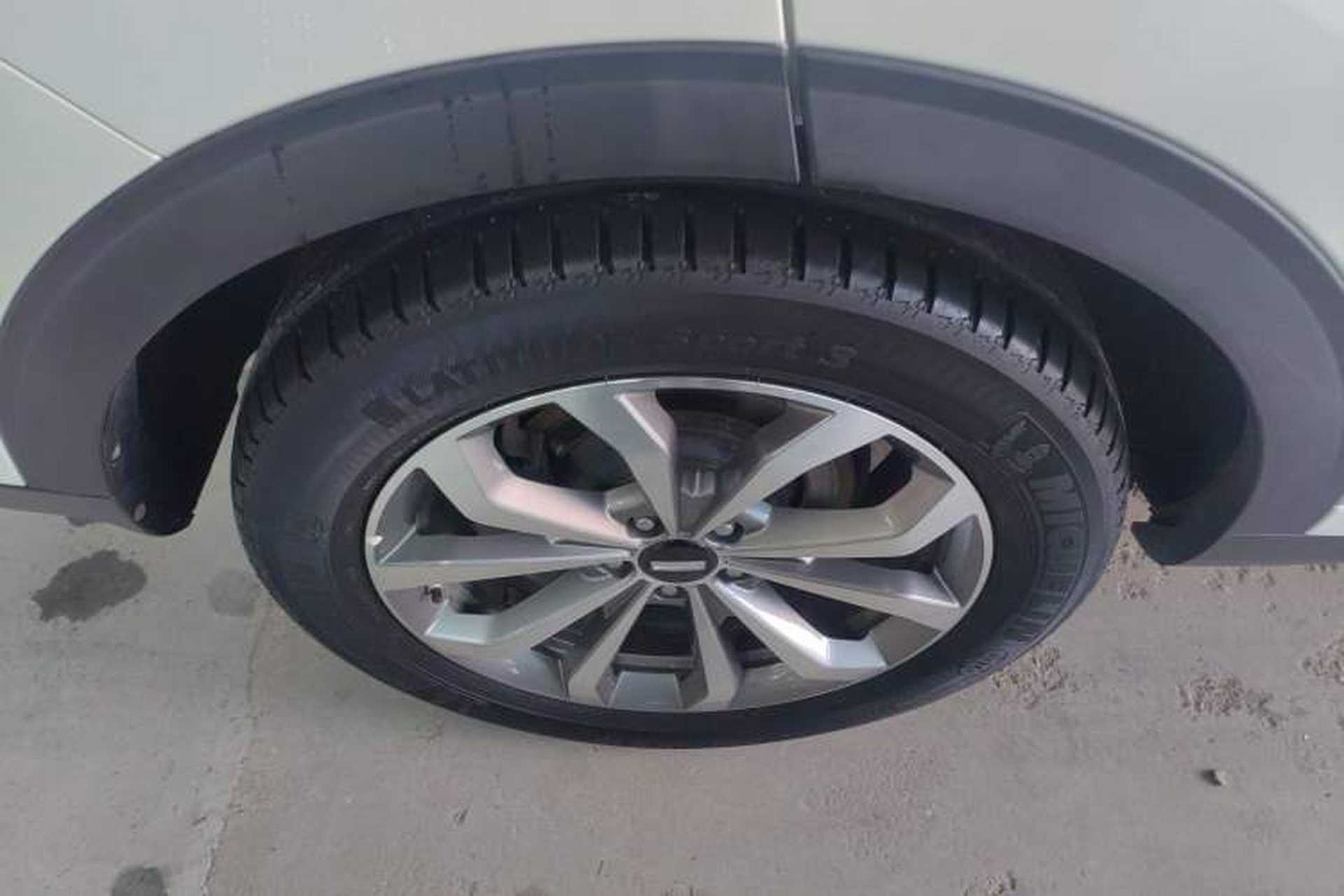 Used Wey VV6 2018 2.0T Two-Wheel-Drive Ultra-Luxury Version China V Standard Exterior 8