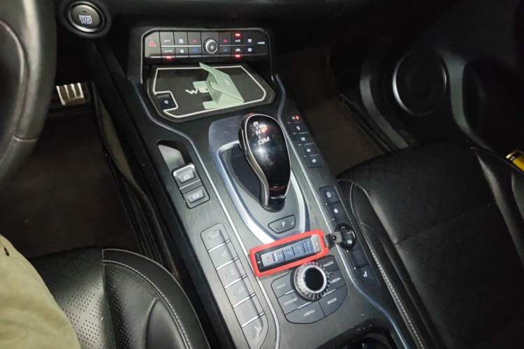Used Wey VV6 2018 2.0T Four-Wheel Drive Flagship Version China V Standard Gear Lever