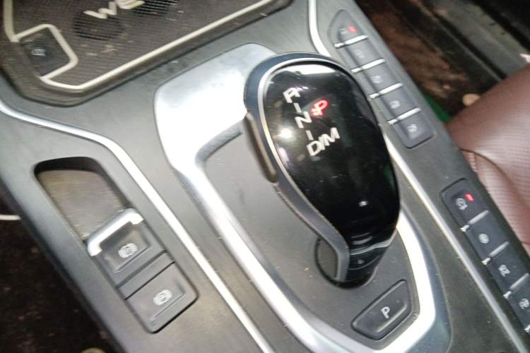 Used Wey VV6 2018 2.0T Four-Wheel Drive Flagship Version China V Standard Gear Lever