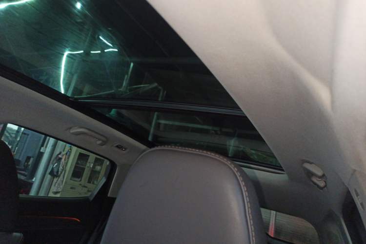 Used Wey VV6 2018 2.0T Four-Wheel Drive Flagship Version China V Standard Headliner