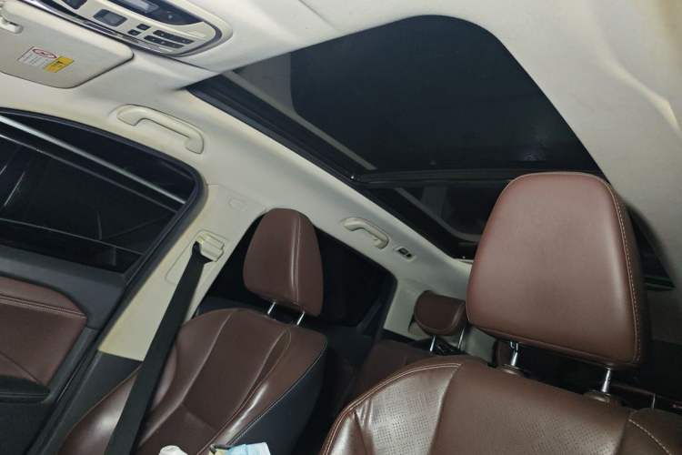 Used Wey VV6 2018 2.0T Two-Wheel-Drive Ultra-Luxury Version China V Standard Headliner