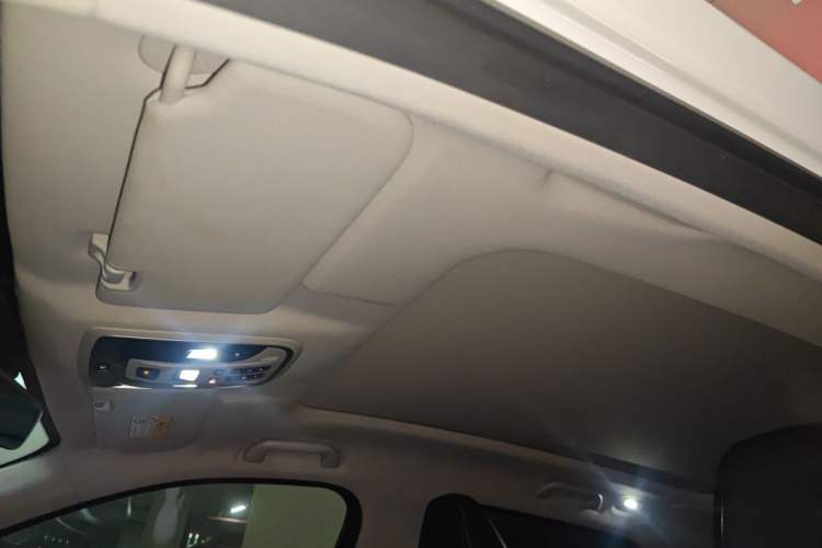 Used Wey VV6 2018 2.0T Four-Wheel Drive Flagship Version China V Standard Headliner