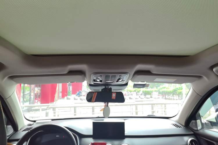Used Wey VV6 2018 2.0T Two-Wheel Drive Flagship Version China V Standard Headliner
