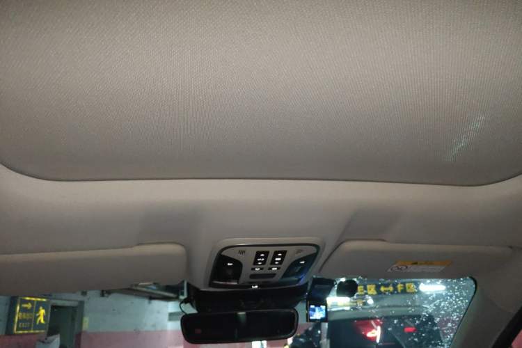 Used Wey VV6 2018 2.0T Two-Wheel Drive Luxury Version China V Standard Headliner