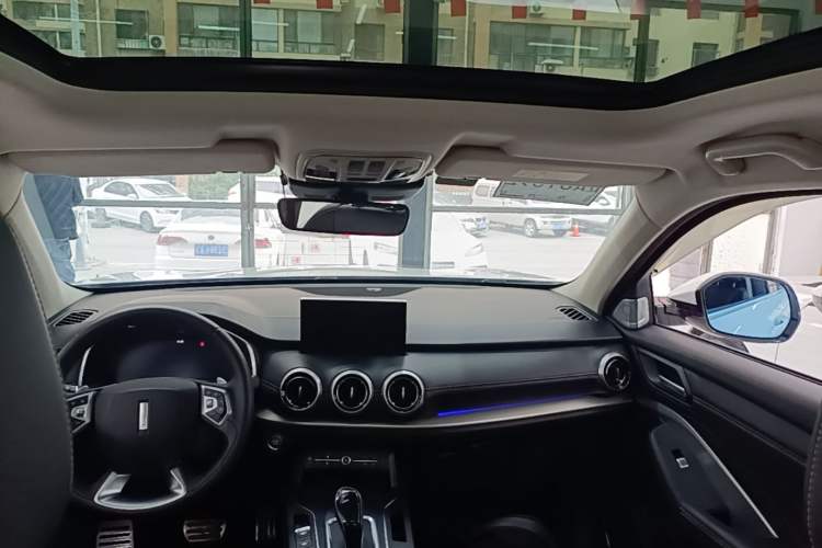 Used Wey VV6 2018 2.0T Two-Wheel-Drive Ultra-Luxury Version China V Standard Headliner