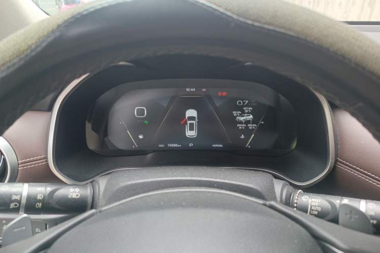 Used Wey VV6 2018 2.0T Two-Wheel-Drive Ultra-Luxury Version China V Standard Instrument Cluster