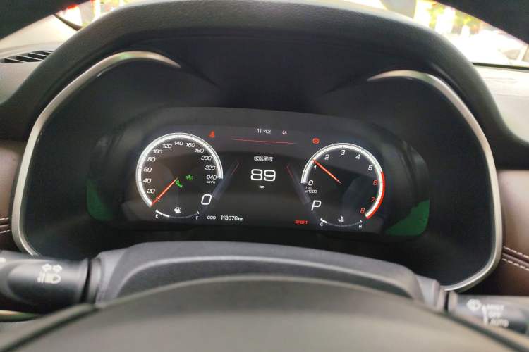 Used Wey VV6 2018 2.0T Two-Wheel-Drive Ultra-Luxury Version China V Standard Instrument Cluster