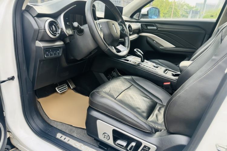 Used Wey VV6 2018 2.0T Four-Wheel Drive Flagship Version China V Standard Interior 8