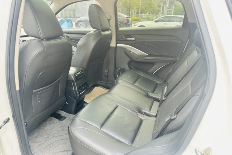 Used Wey VV6 2018 2.0T Four-Wheel Drive Flagship Version China V Standard Interior 9