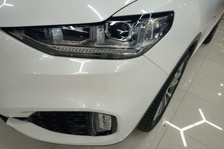 Used Wey VV6 2018 2.0T Two-Wheel-Drive Ultra-Luxury Version China V Standard Left Front Headlight