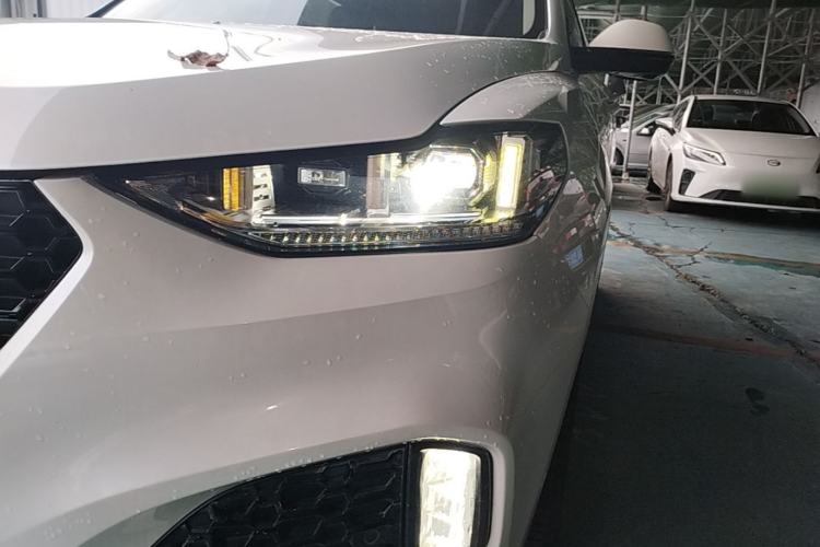 Used Wey VV6 2018 2.0T Four-Wheel Drive Flagship Version China V Standard Left Front Headlight