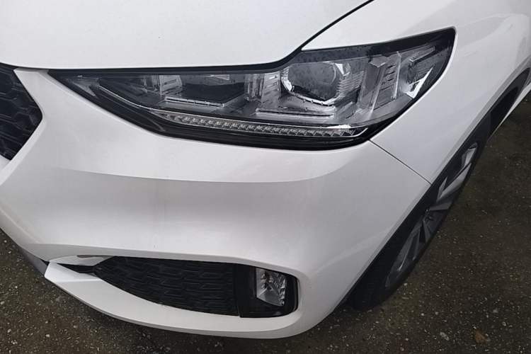Used Wey VV6 2018 2.0T Two-Wheel-Drive Ultra-Luxury Version China V Standard Left Front Headlight