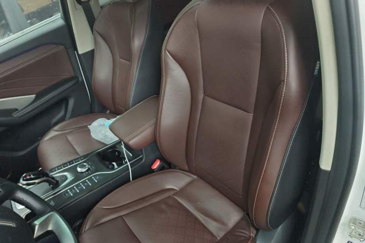 Used Wey VV6 2018 2.0T Two-Wheel Drive Flagship Version China V Standard Left Front Seat
