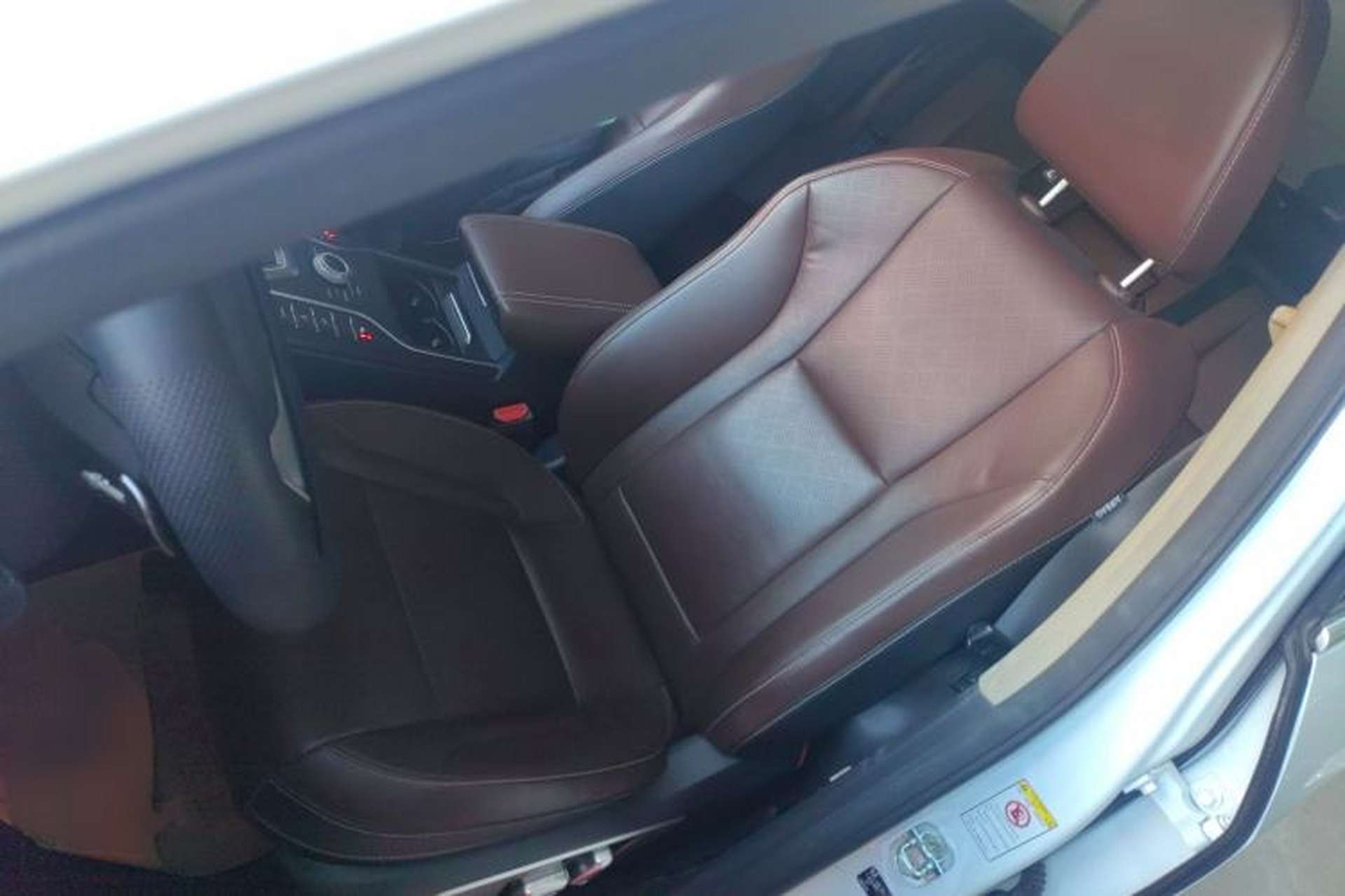 Used Wey VV6 2018 2.0T Two-Wheel-Drive Ultra-Luxury Version China V Standard Left Front Seat