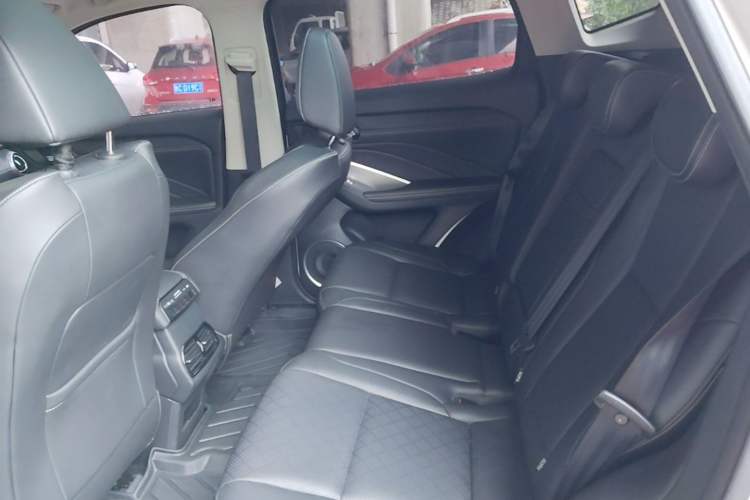 Used Wey VV6 2018 2.0T Four-Wheel Drive Flagship Version China V Standard Left Rear Seat