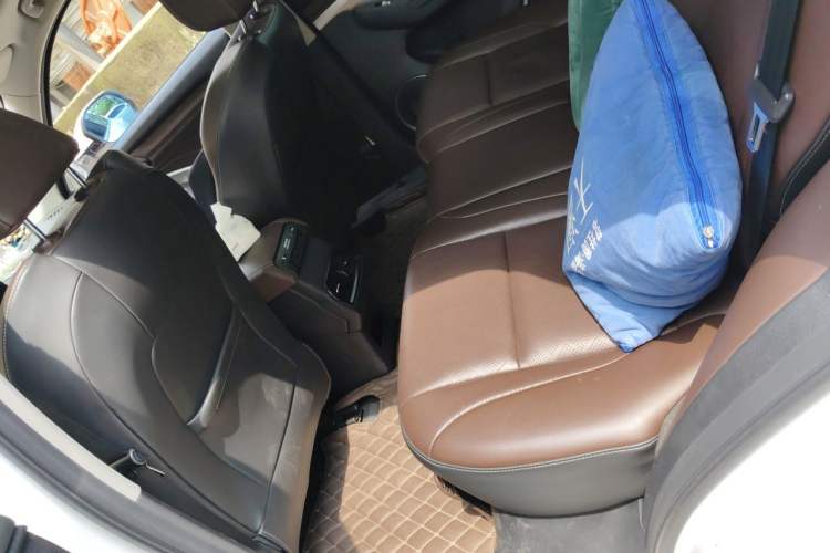 Used Wey VV6 2018 2.0T Two-Wheel Drive Flagship Version China V Standard Left Rear Seat